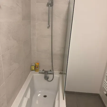 Apartamento Building Carre D Eden