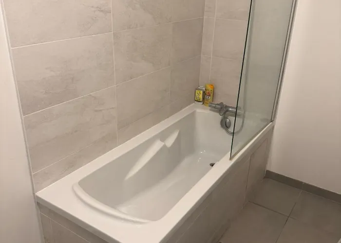 Appartement Building Carre D Eden *